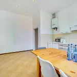 Wooden By Oneapartments *