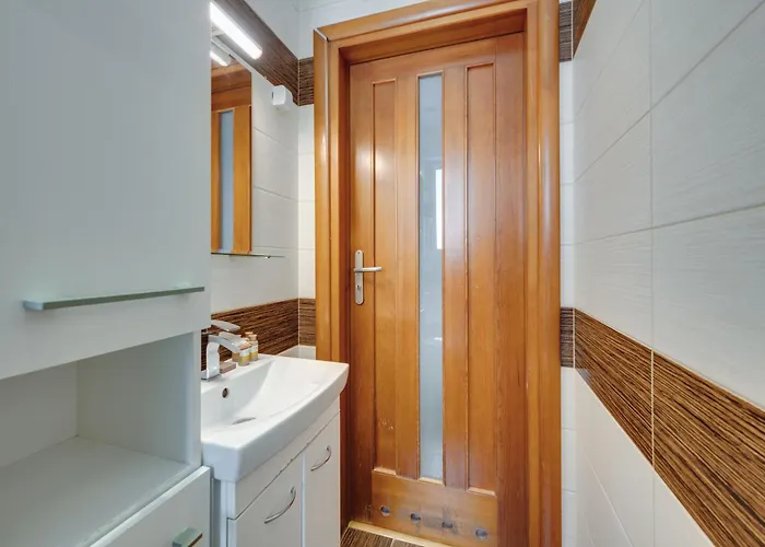 Wooden By Oneapartments 公寓 *