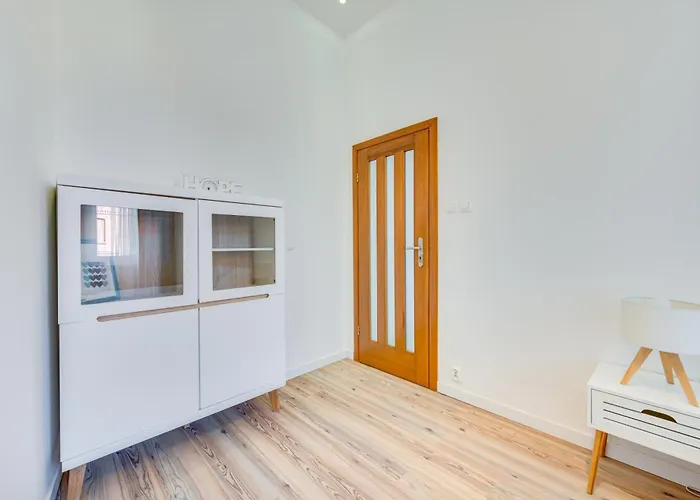 Wooden By Oneapartments *