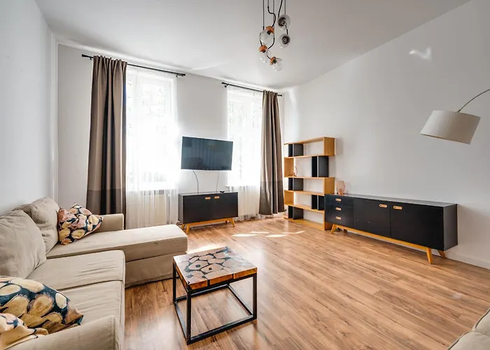 Wooden By Oneapartments 公寓