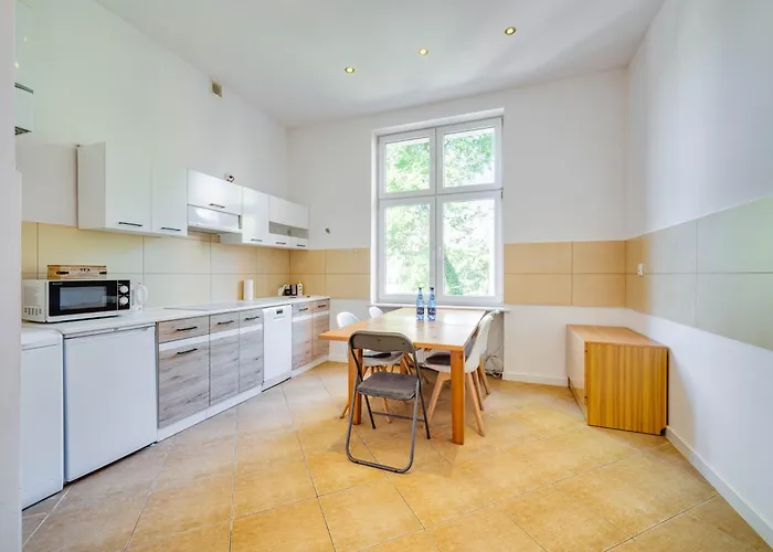 Wooden By Oneapartments 公寓